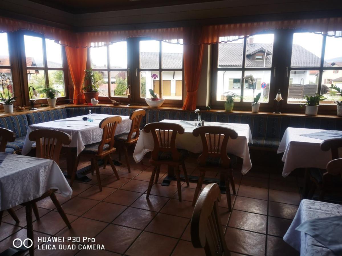 Aparthotel-Chrysantihof - Aleksandra ツヴィーゼル エクステリア 写真