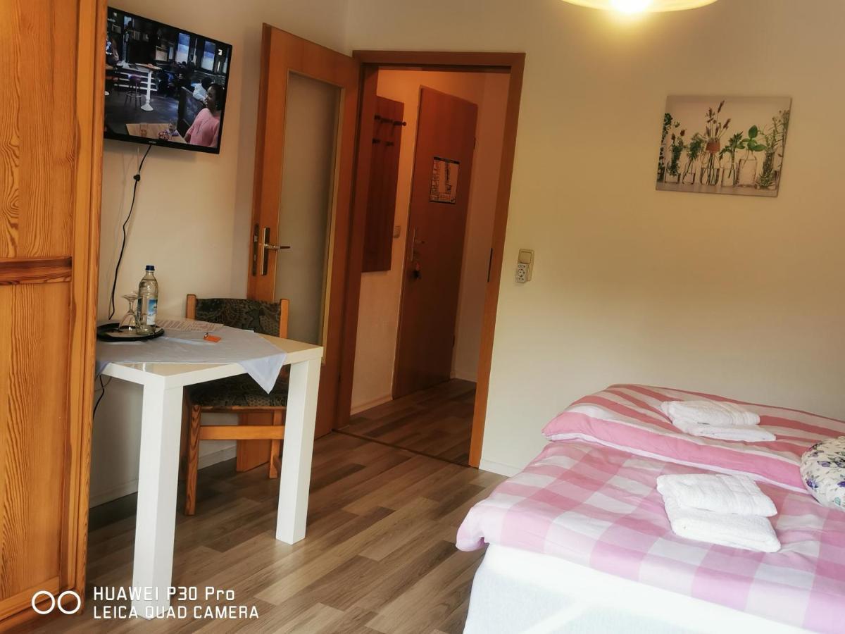 Aparthotel-Chrysantihof - Aleksandra ツヴィーゼル エクステリア 写真